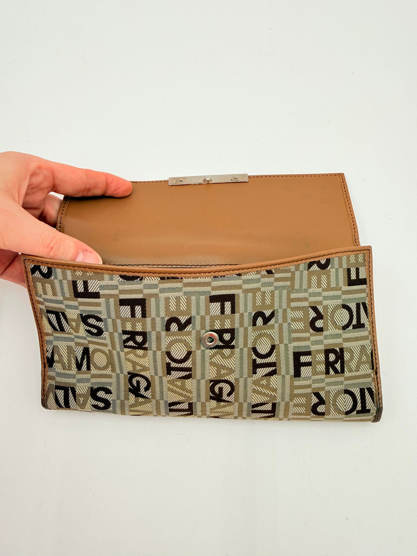 Wallet Designer By Salvatore Ferragamo, Size: Medium