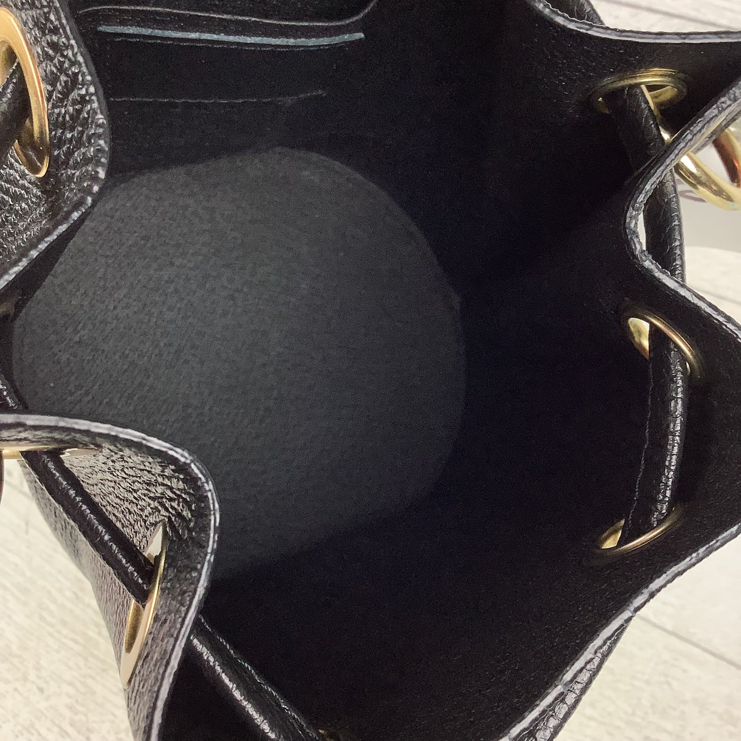 Crossbody Leather By Clothes Mentor, Size: Medium