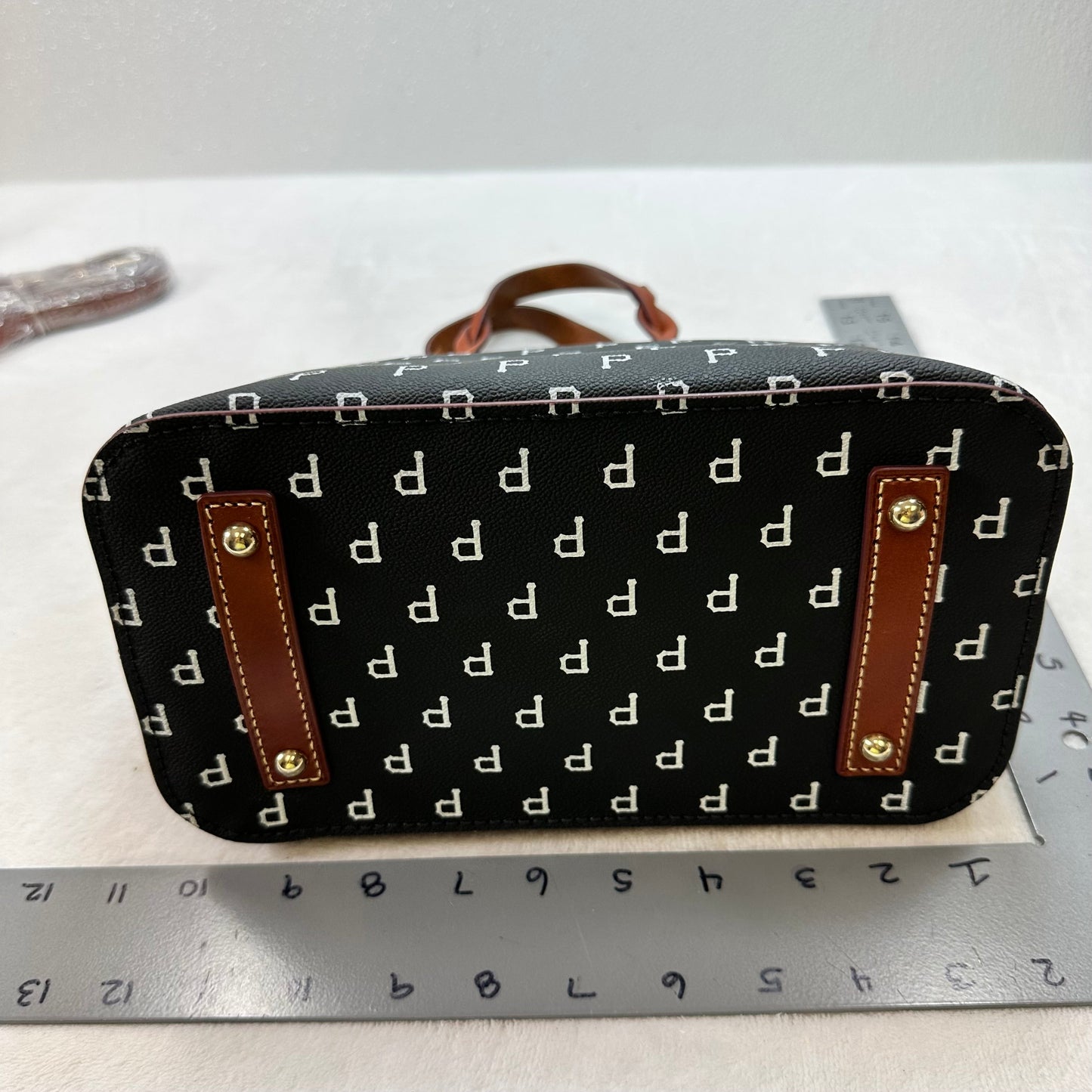 Pittsburgh Pirates baseball Crossbody Designer By Dooney And Bourke, Size: Small
