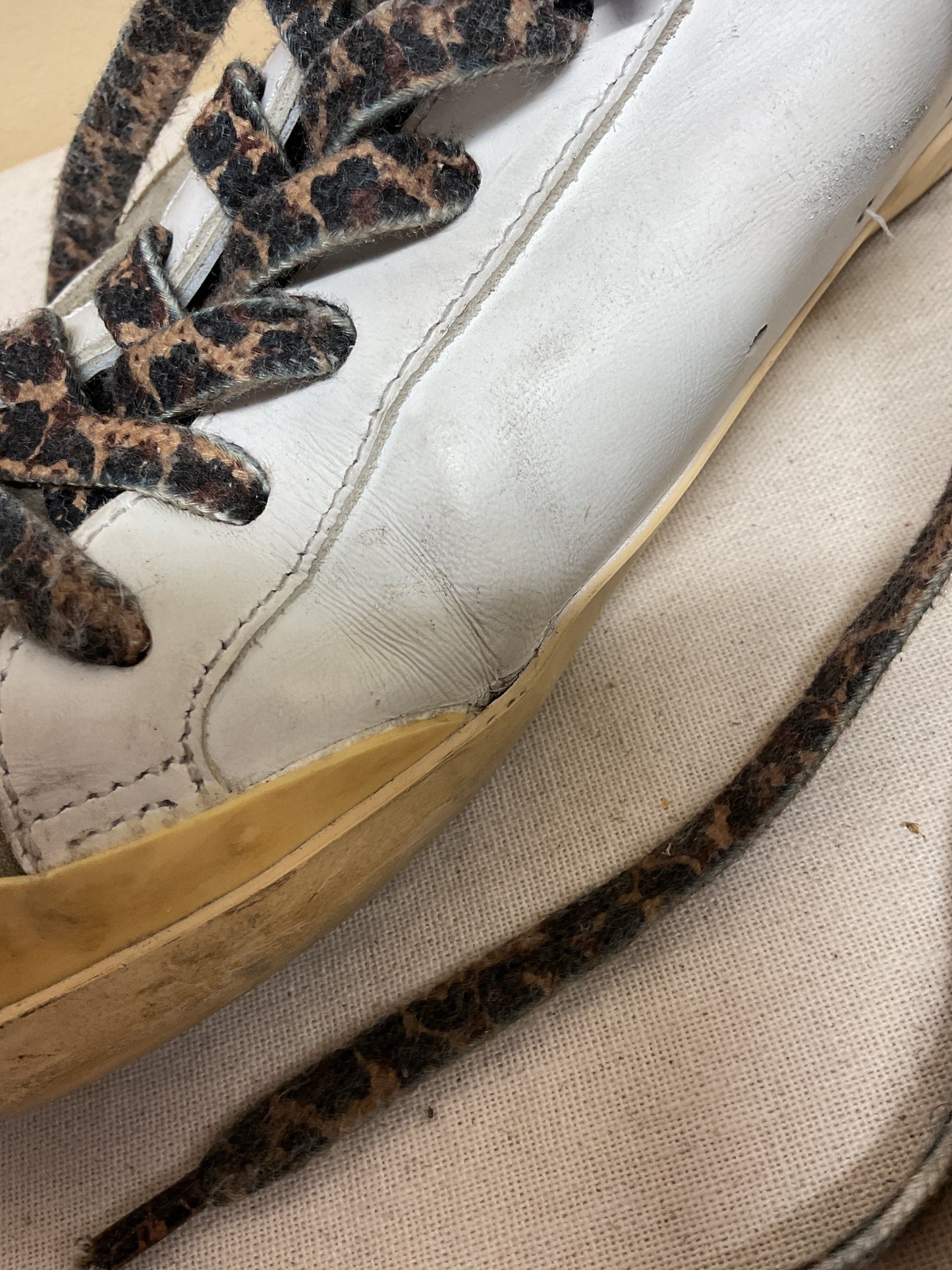 Shoes Luxury Designer By Golden Goose In White, Size:7.5