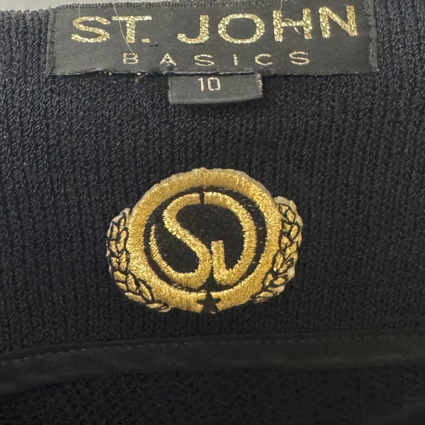 Blazer By St John Knits In Black, Size: 10