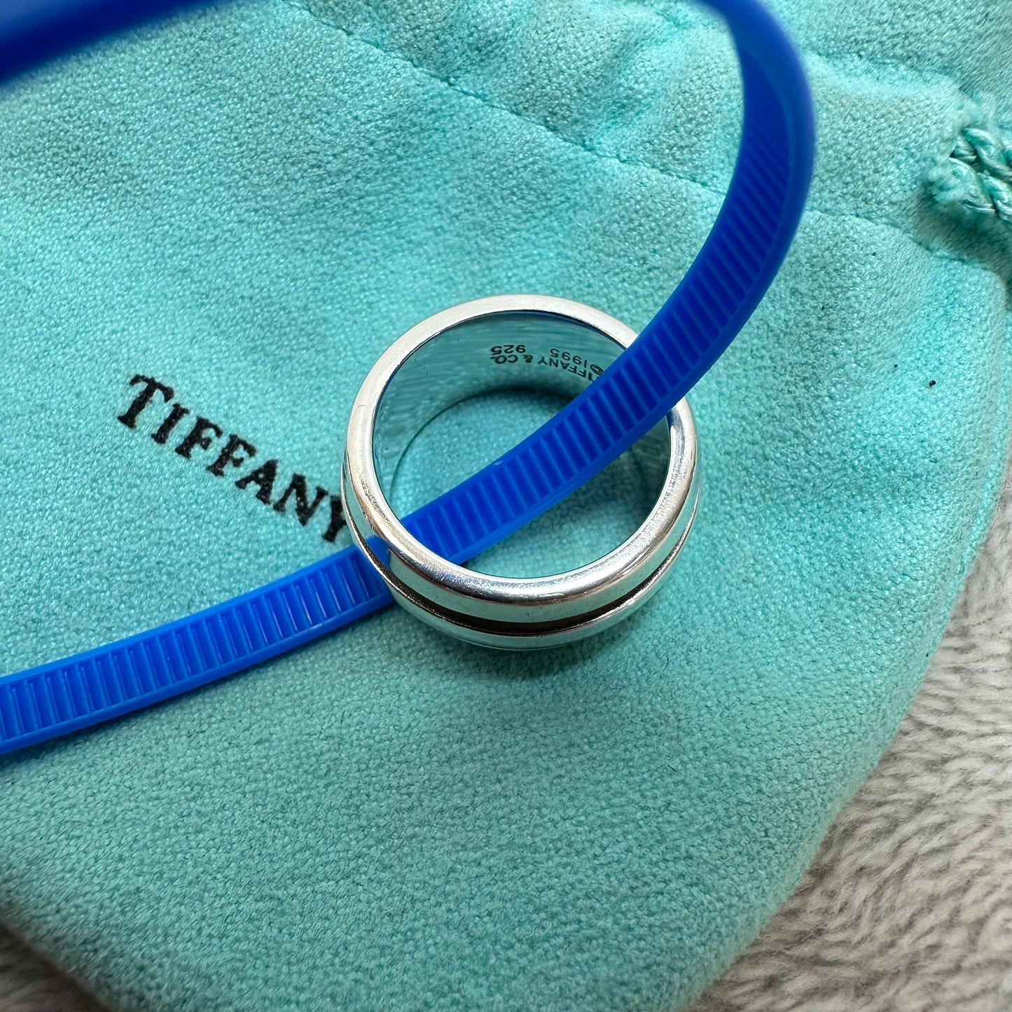 Ring Luxury Designer By Tiffany And Company sz 5.5