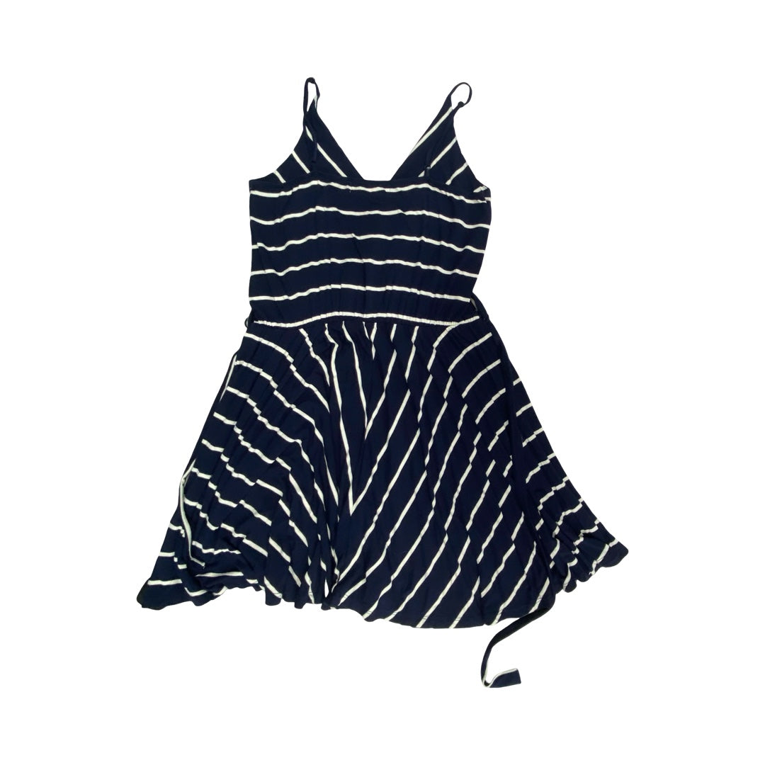 Dress Casual Short By Ocean Drive In Striped Pattern, Size:M