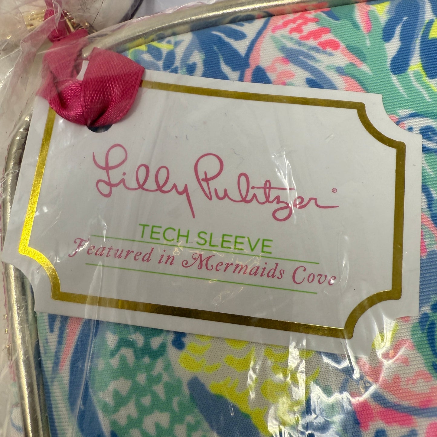 Mermaids Cove Tech Sleeve Designer By Lilly Pulitzer, Size: Medium