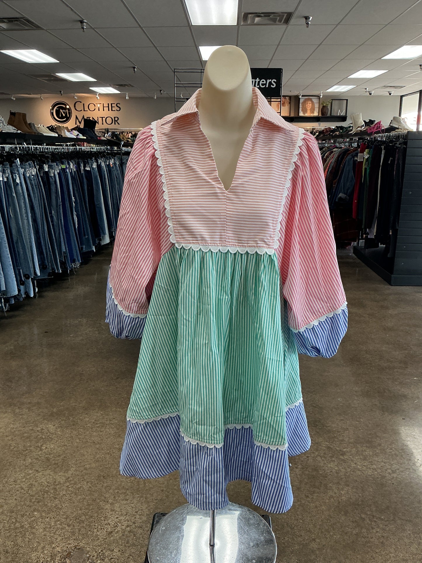 Dress Casual Short By Entro In Multi, Size:S