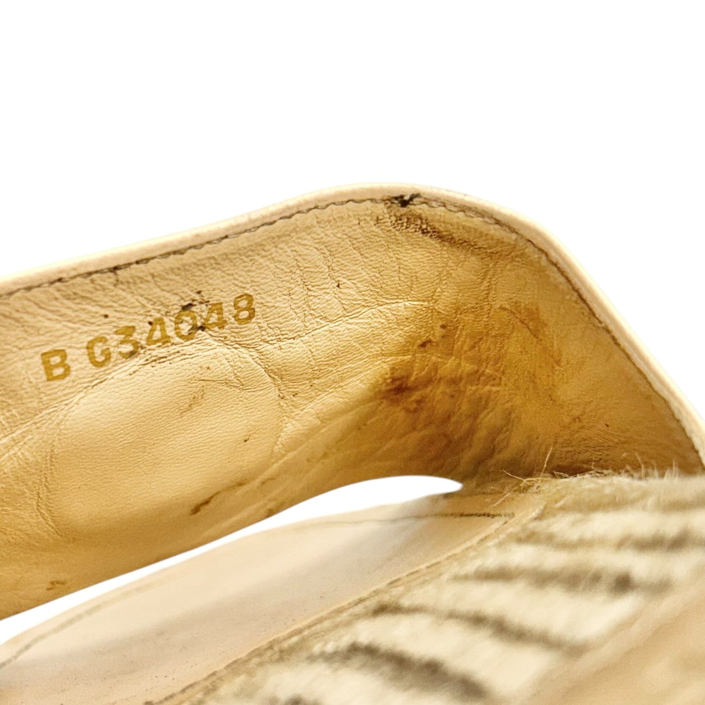 Sandals Luxury Designer By Chanel In Cream, Size: 10