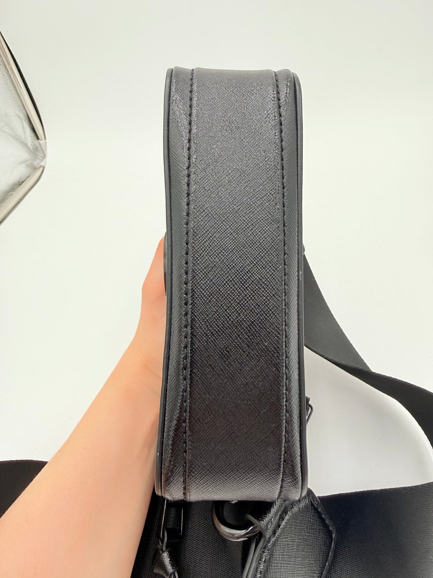 Crossbody Luxury Designer By Marc Jacobs In Black, Size:Small