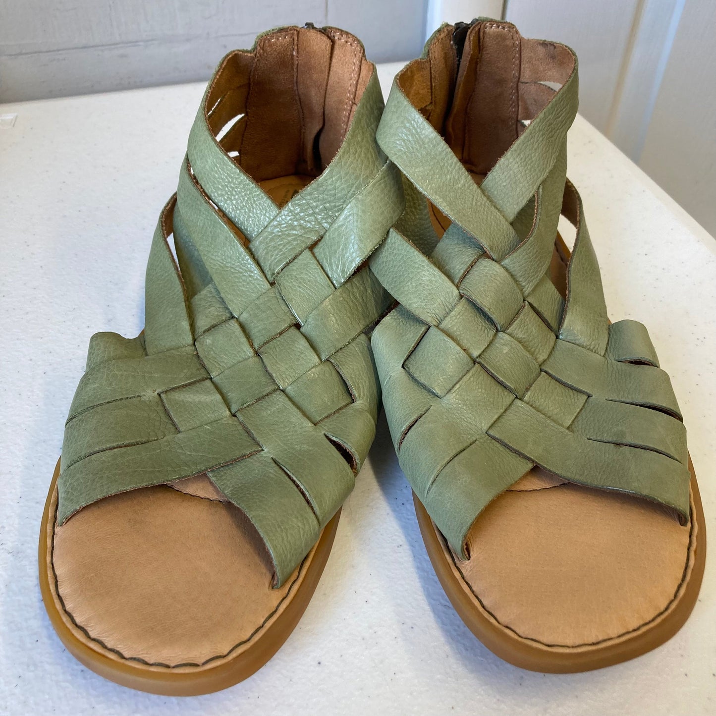 Sandals Flats By Born In Green, Size:8