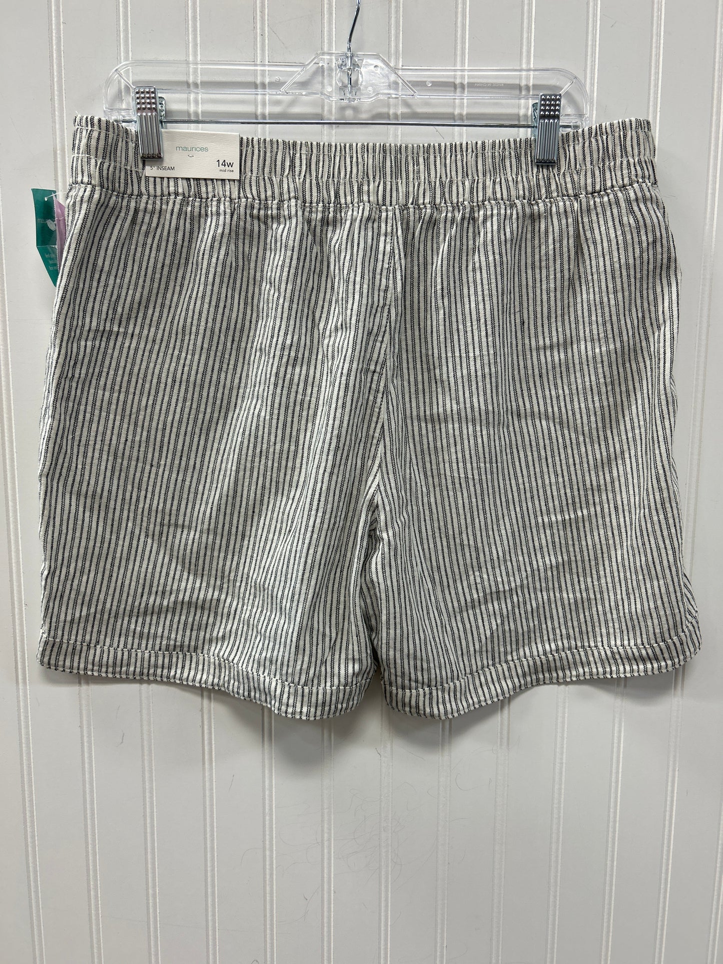 Shorts By Maurices In Cream, Size:14