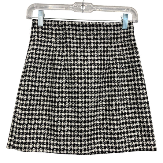 Skirt Mini & Short By Zara In Black & White, Size:0