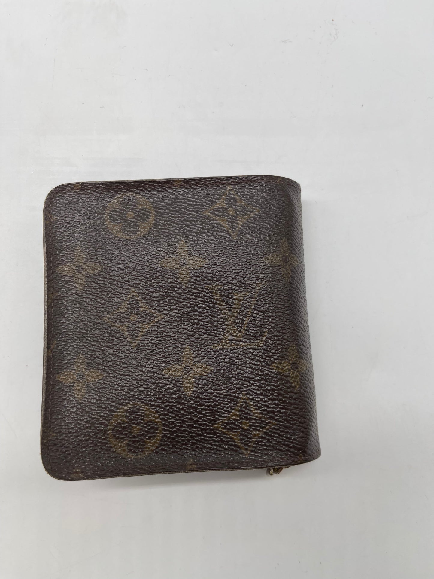 Wallet Luxury Designer By Louis Vuitton, Size: Medium