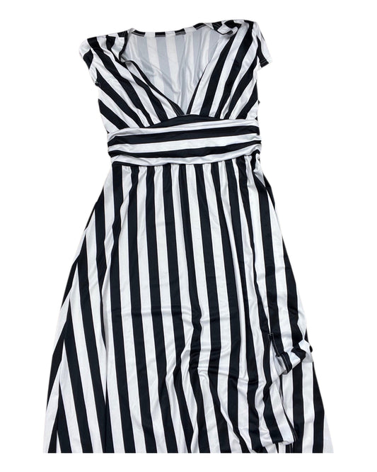 Dress Casual Maxi By Clothes Mentor In Black & White, Size:2X