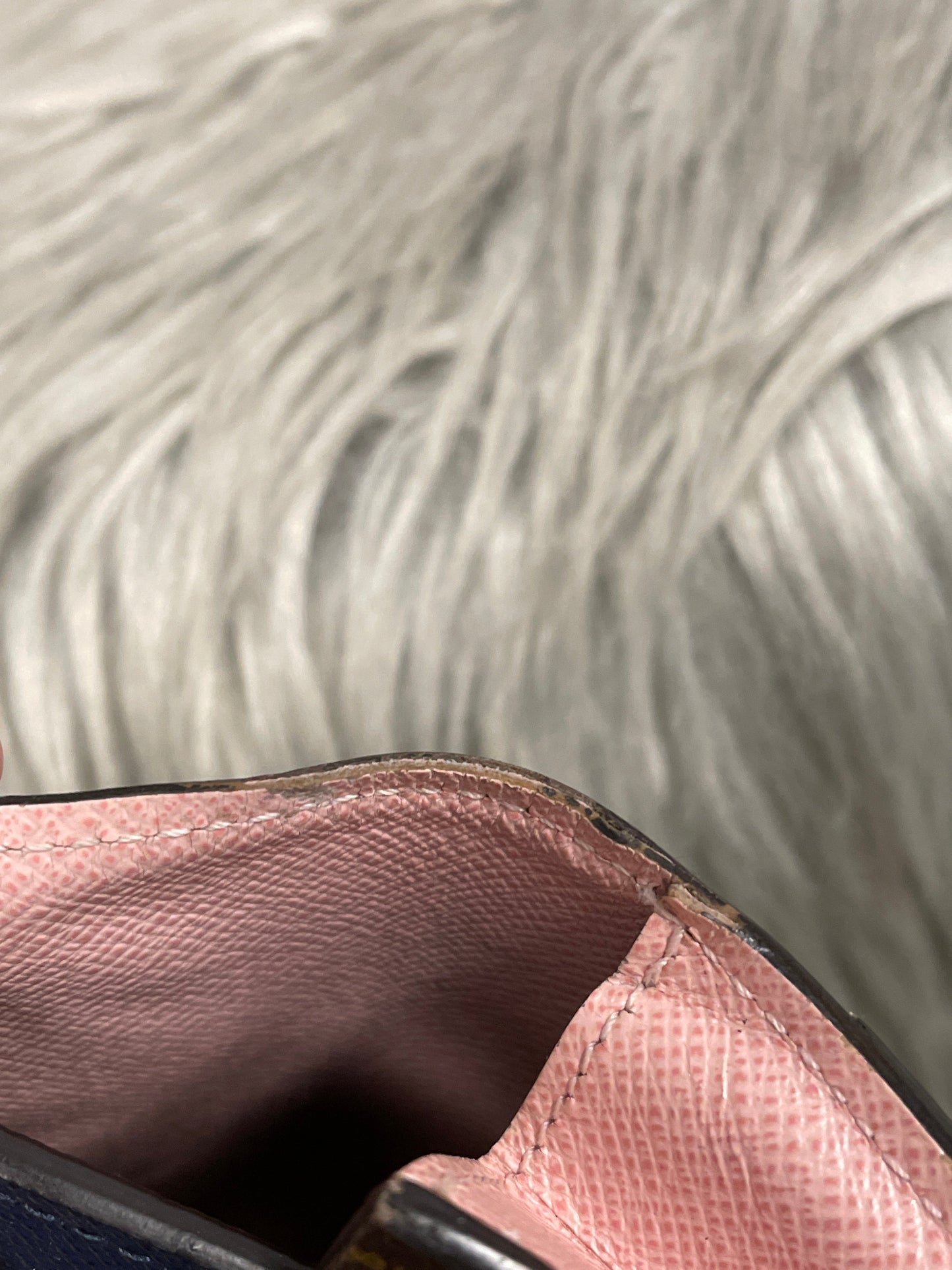 Wallet Luxury Designer By Louis Vuitton, Size: Medium