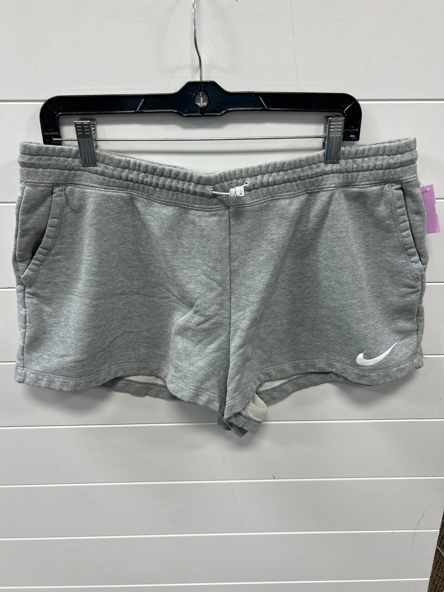 Athletic Shorts By Nike Apparel In Grey, Size:Xl
