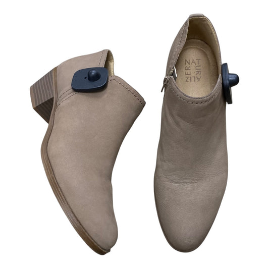 Boots Ankle Heels By Naturalizer In Brown, Size:10.5
