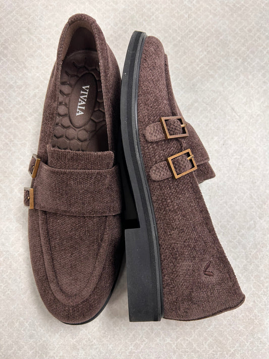 Shoes Flats By Vivaia In Brown, Size:7