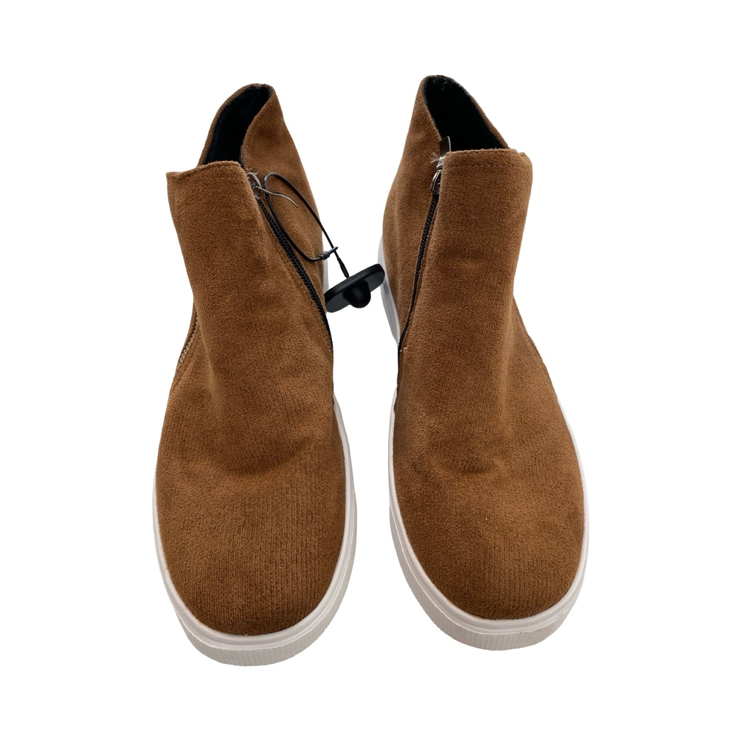 Shoes Athletic By Clothes Mentor In Brown, Size:9