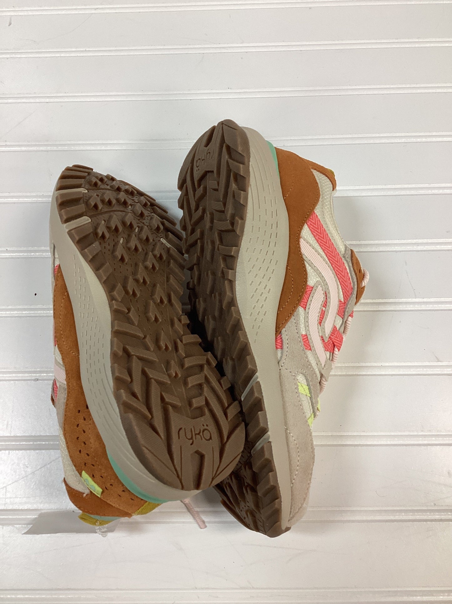Shoes Athletic By Ryka In Cream, Size:7.5