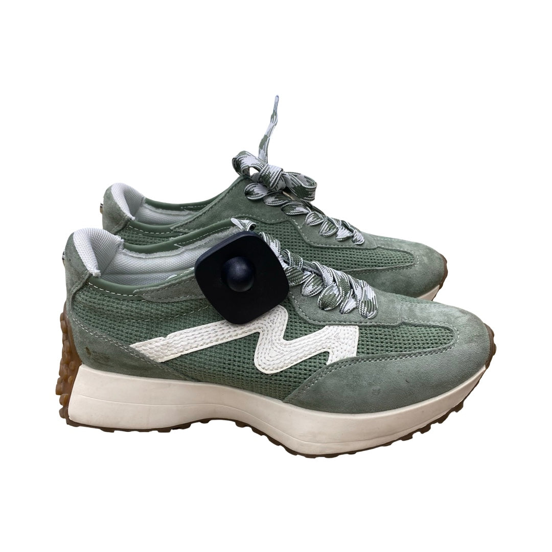 Shoes Sneakers By Steve Madden In Green, Size:6.5