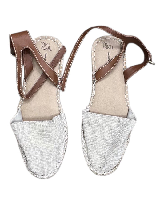 Sandals Flats By Time And Tru In Beige, Size:11