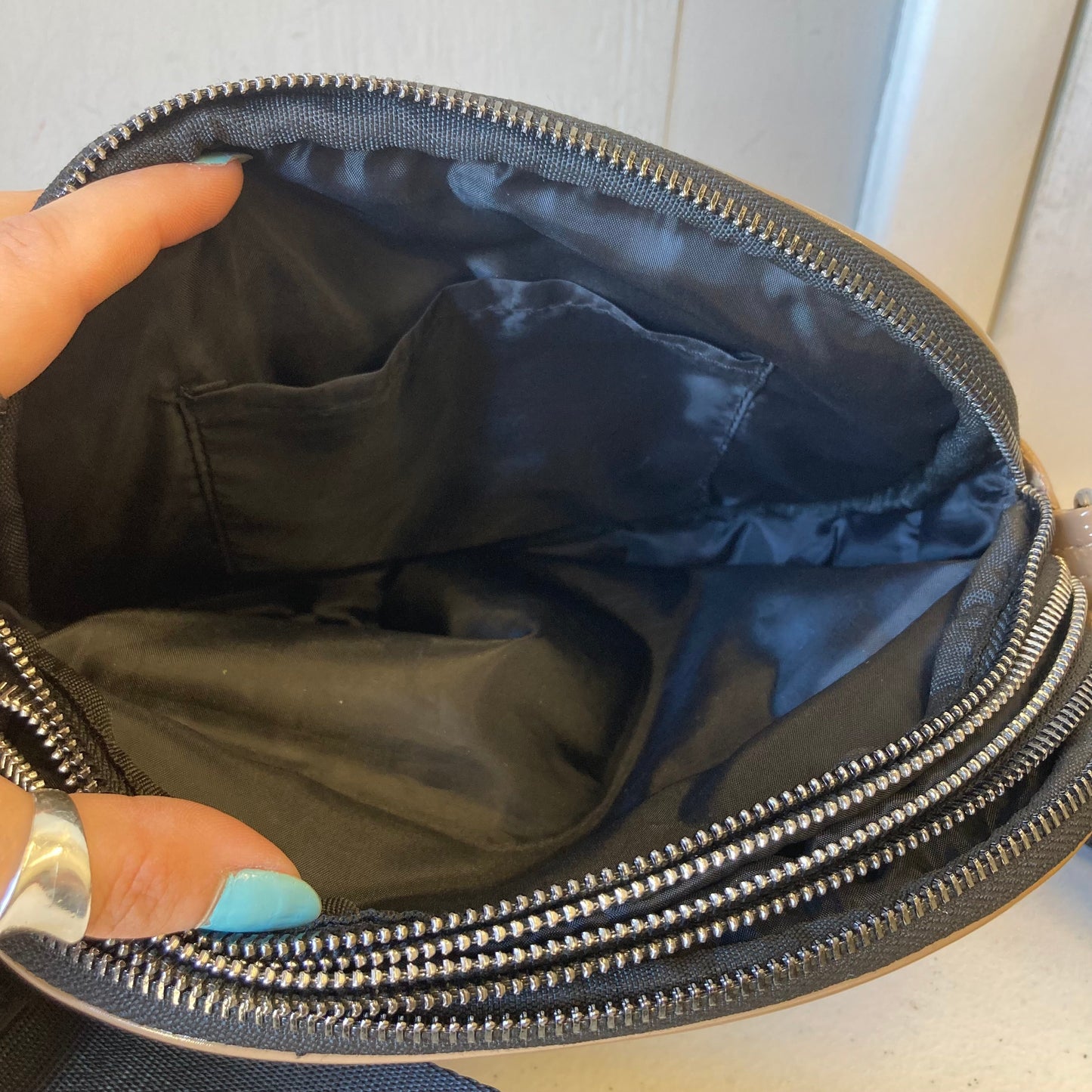 Handbag By Think Royln In Brown, Size:Small