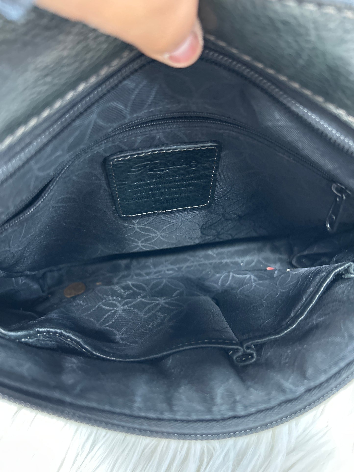 Crossbody By Fossil In Black, Size:Large