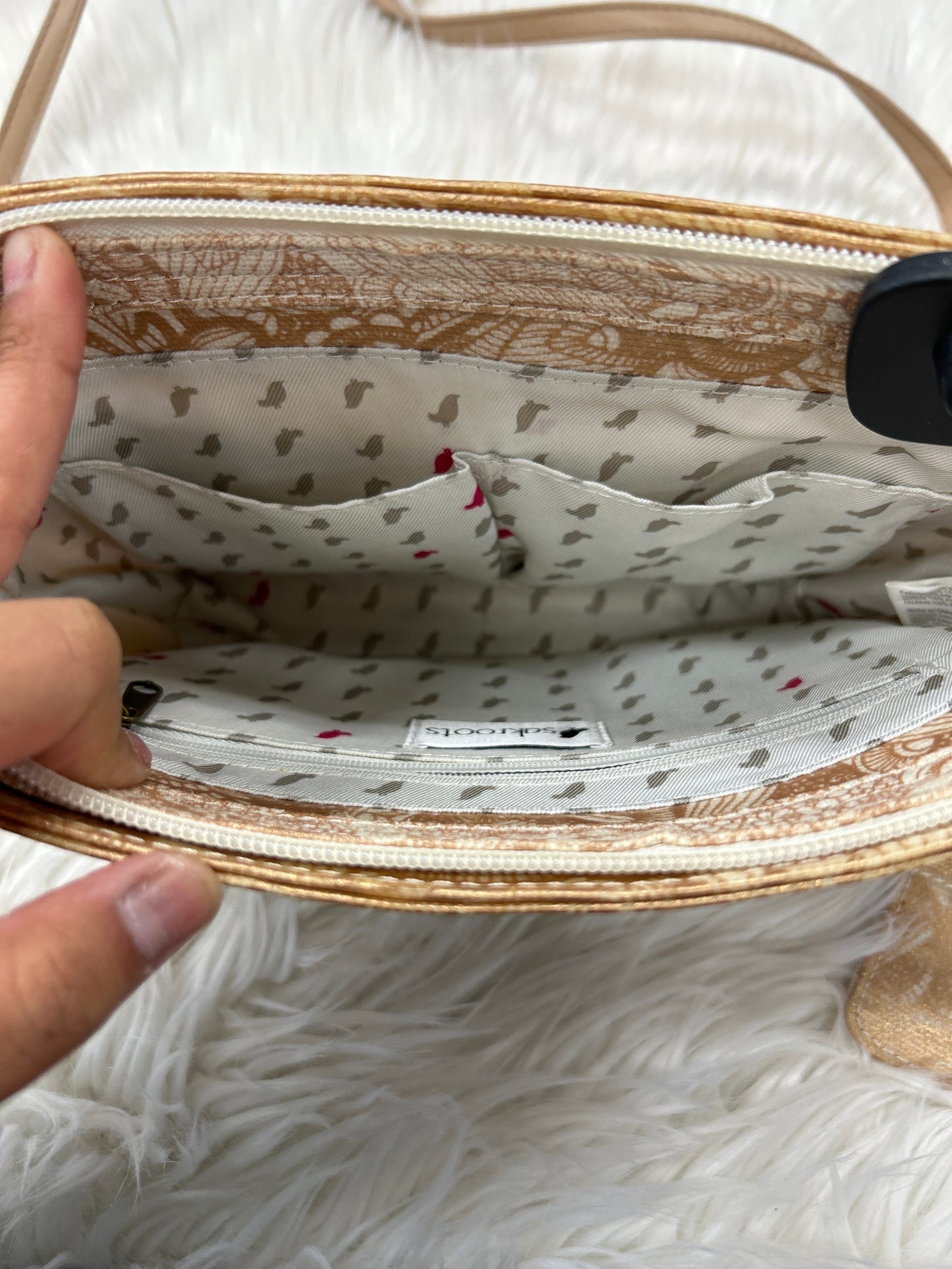 Handbag By Sakroots In Cream, Size:Medium