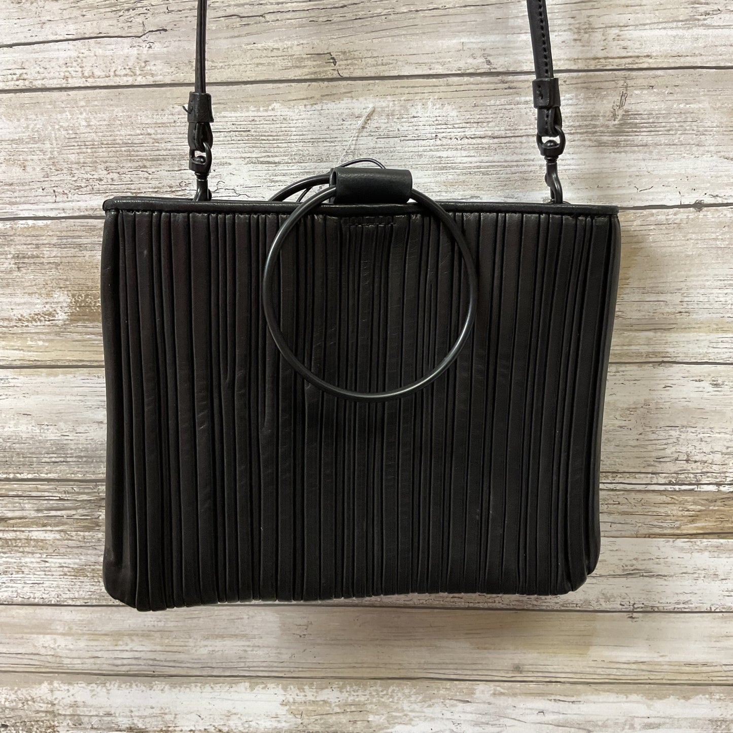 Crossbody Leather By Cmc In Black, Size:Large