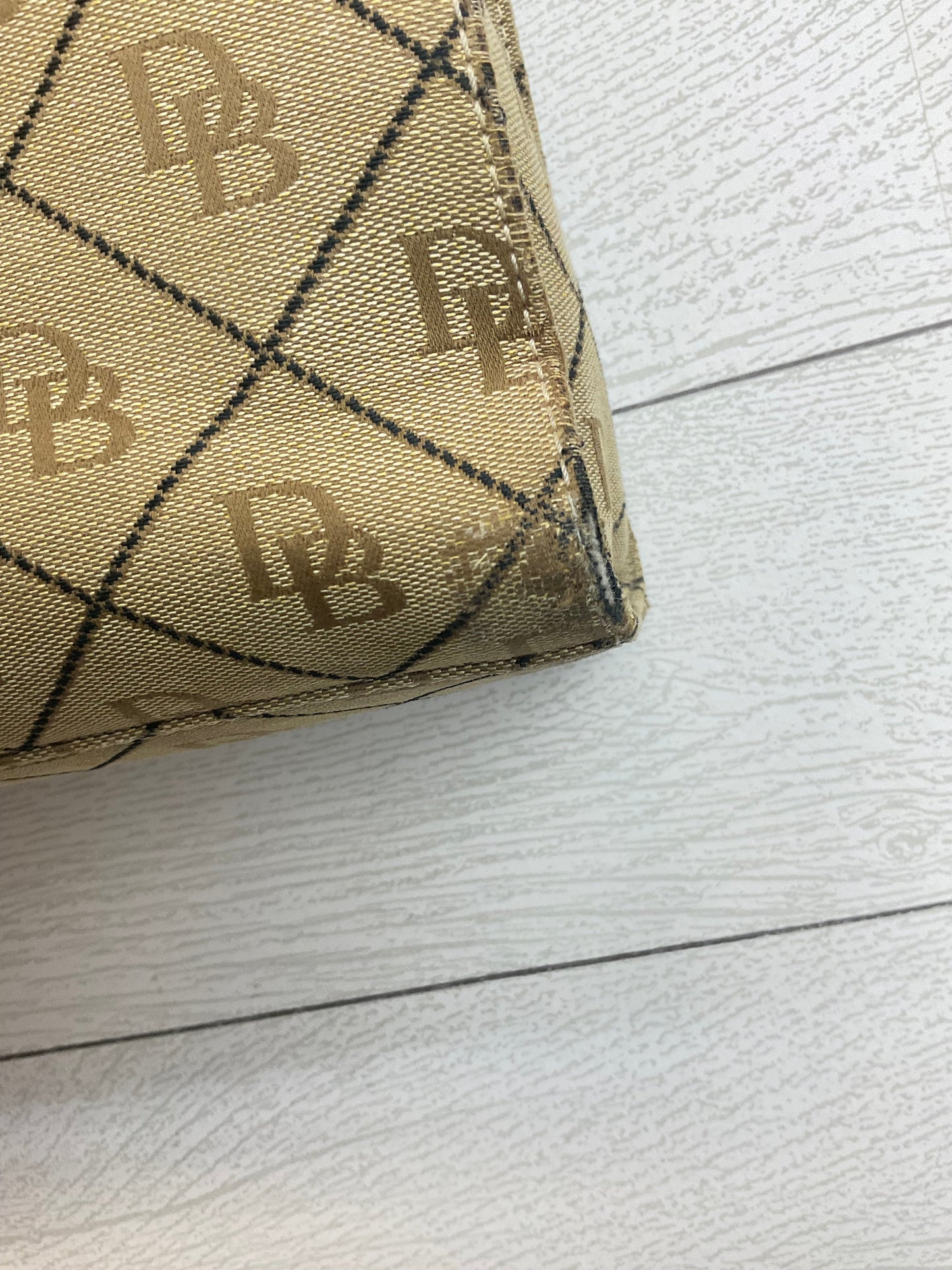 Handbag Designer By Dooney And Bourke, Size: Medium