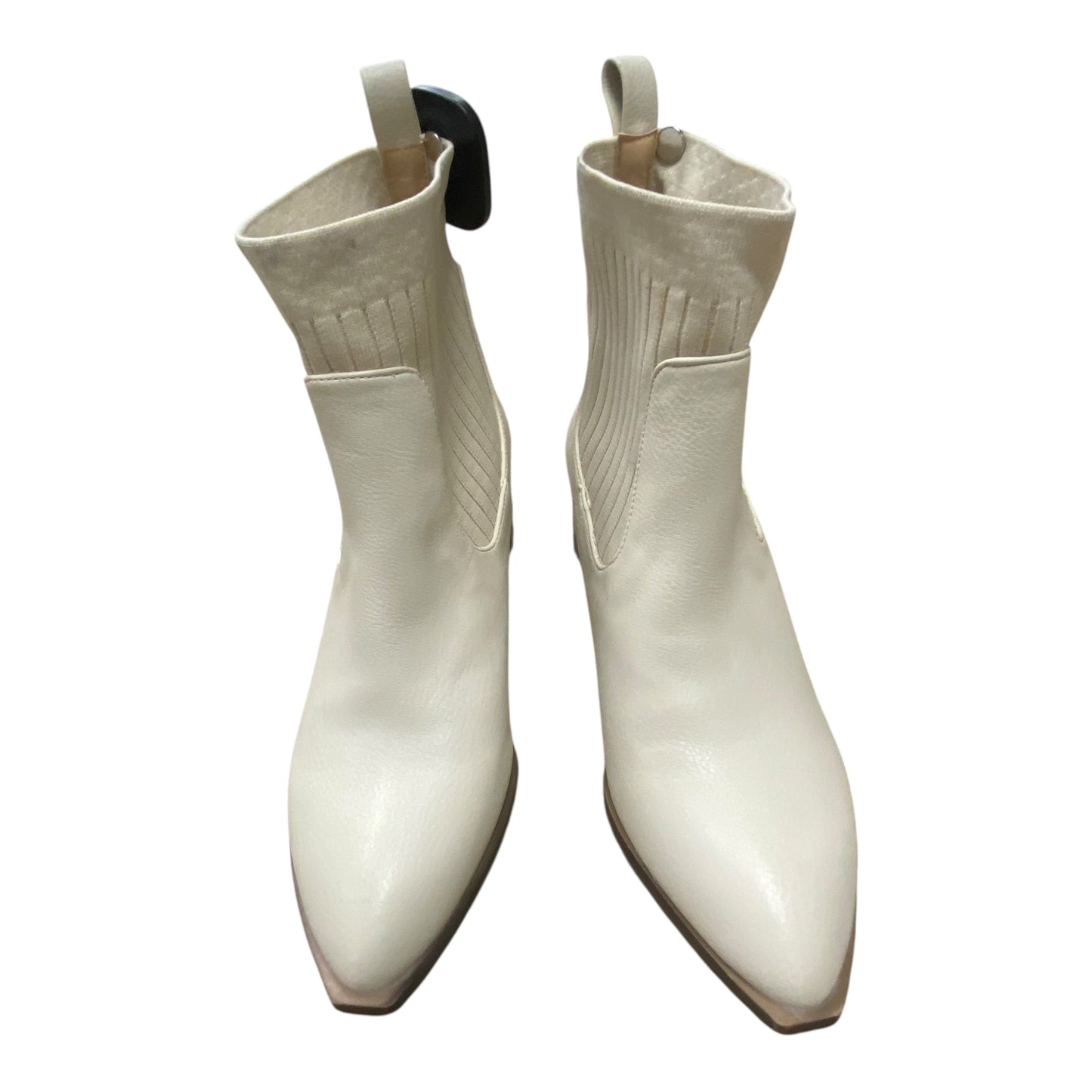 Boots Ankle Heels By Chinese Laundry In Ivory, Size:7.5