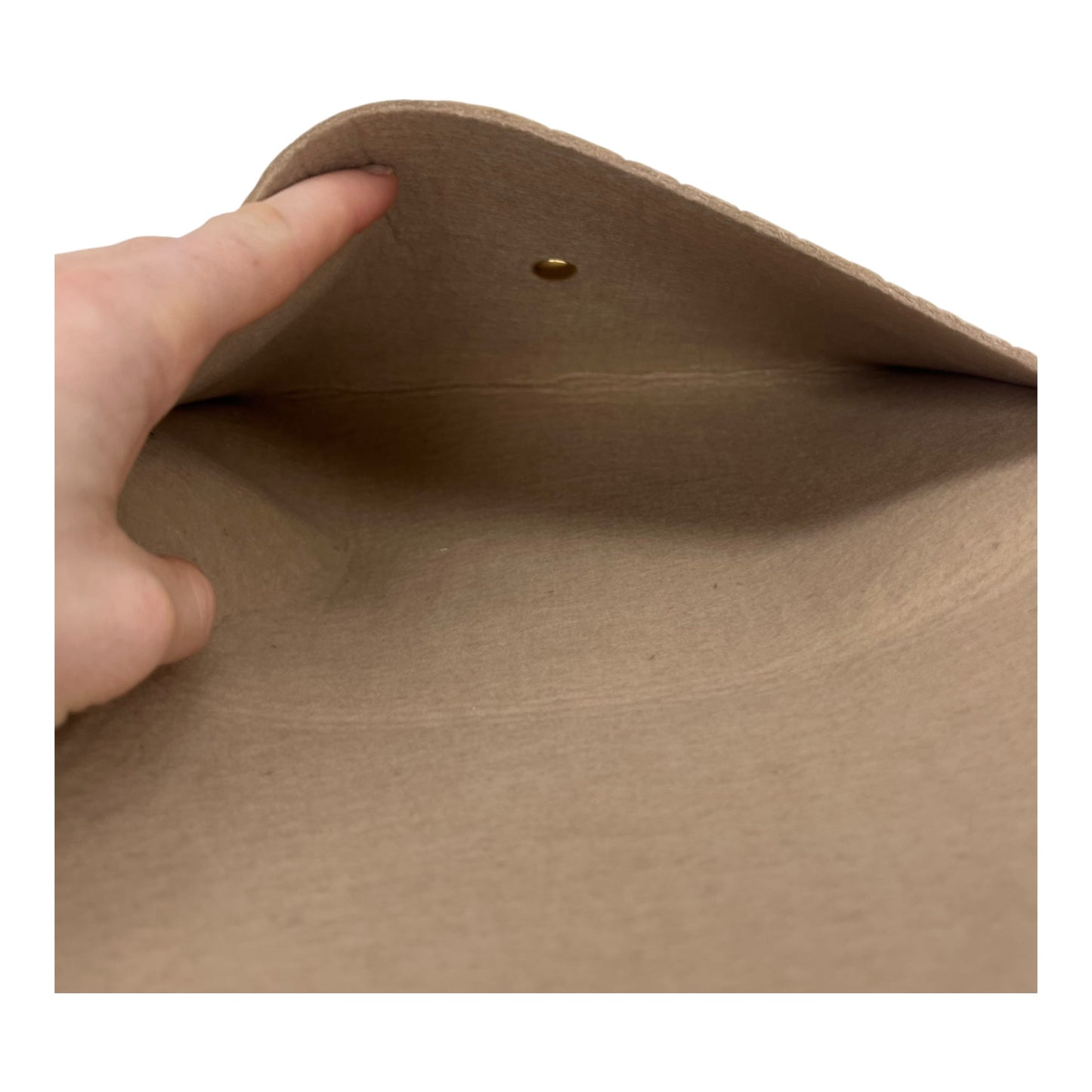 Clutch By Clothes Mentor In Tan, Size:Medium