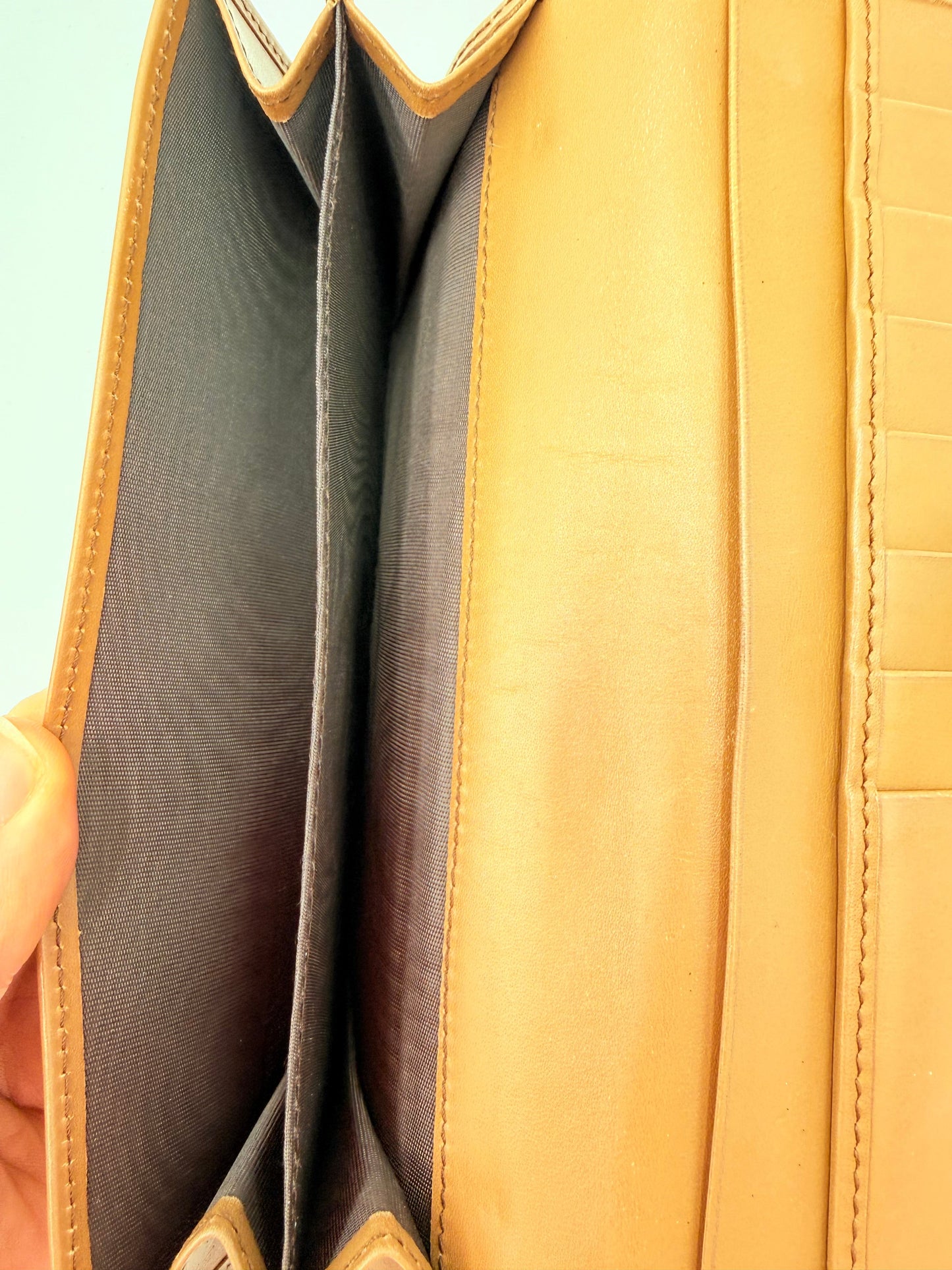 Wallet Designer By Salvatore Ferragamo, Size: Medium