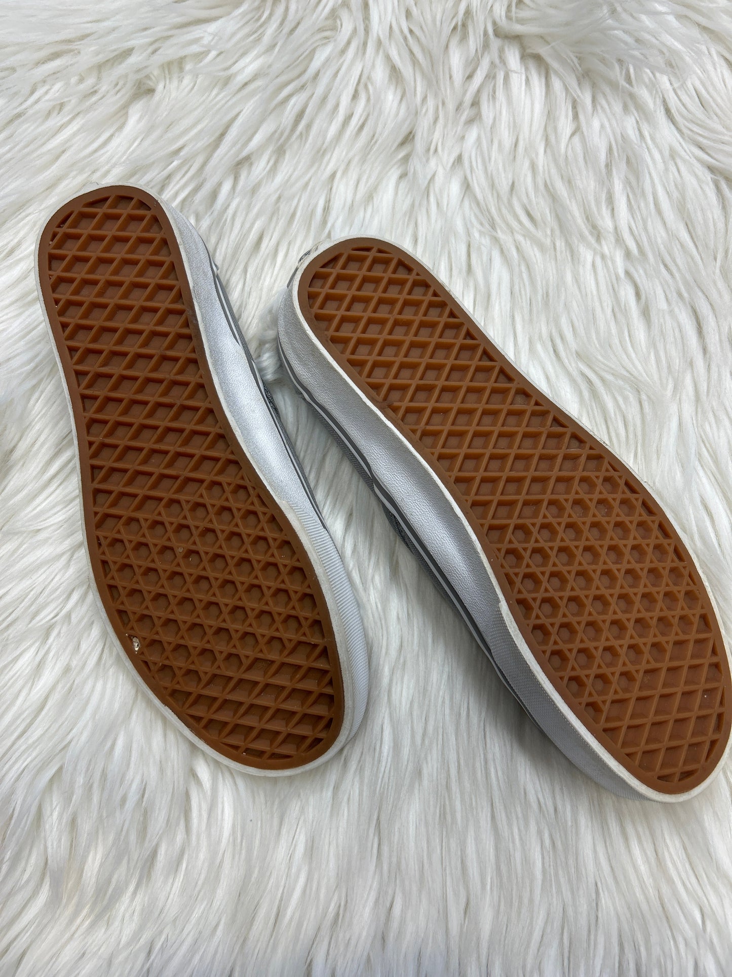 Shoes Flats By Vans In Grey, Size:7