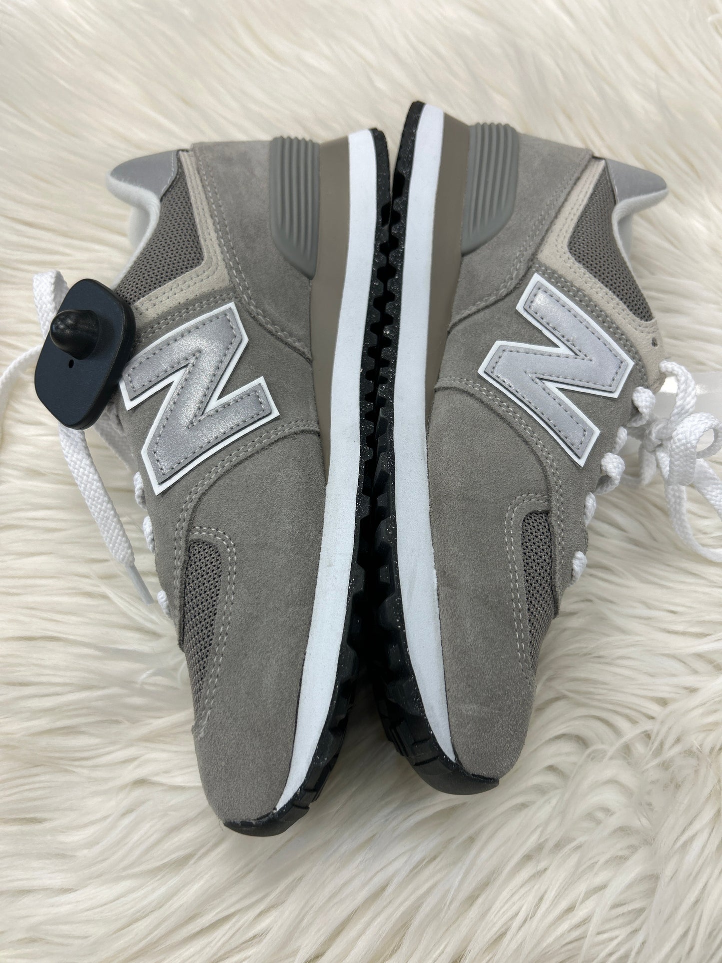 Shoes Athletic By New Balance In Grey, Size:8.5