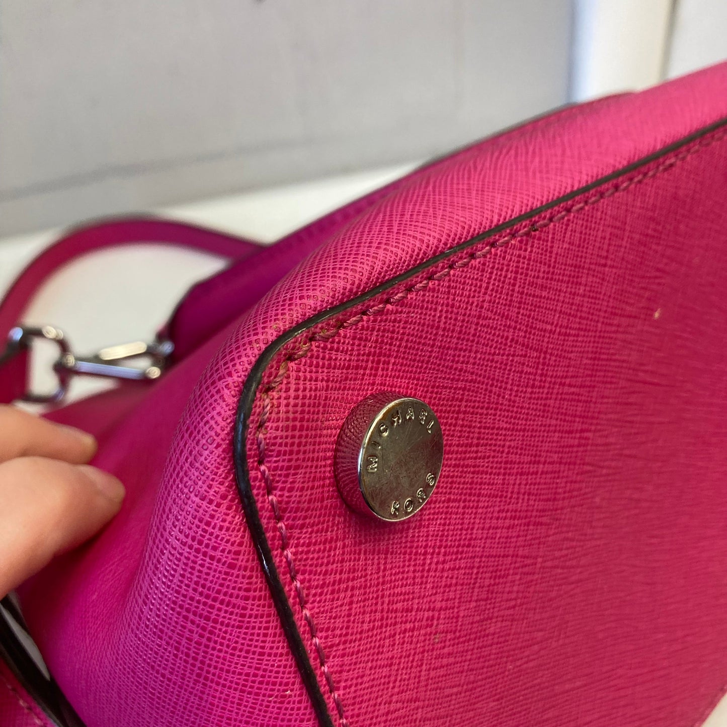 Handbag Designer By Michael Kors In Pink, Size:Medium