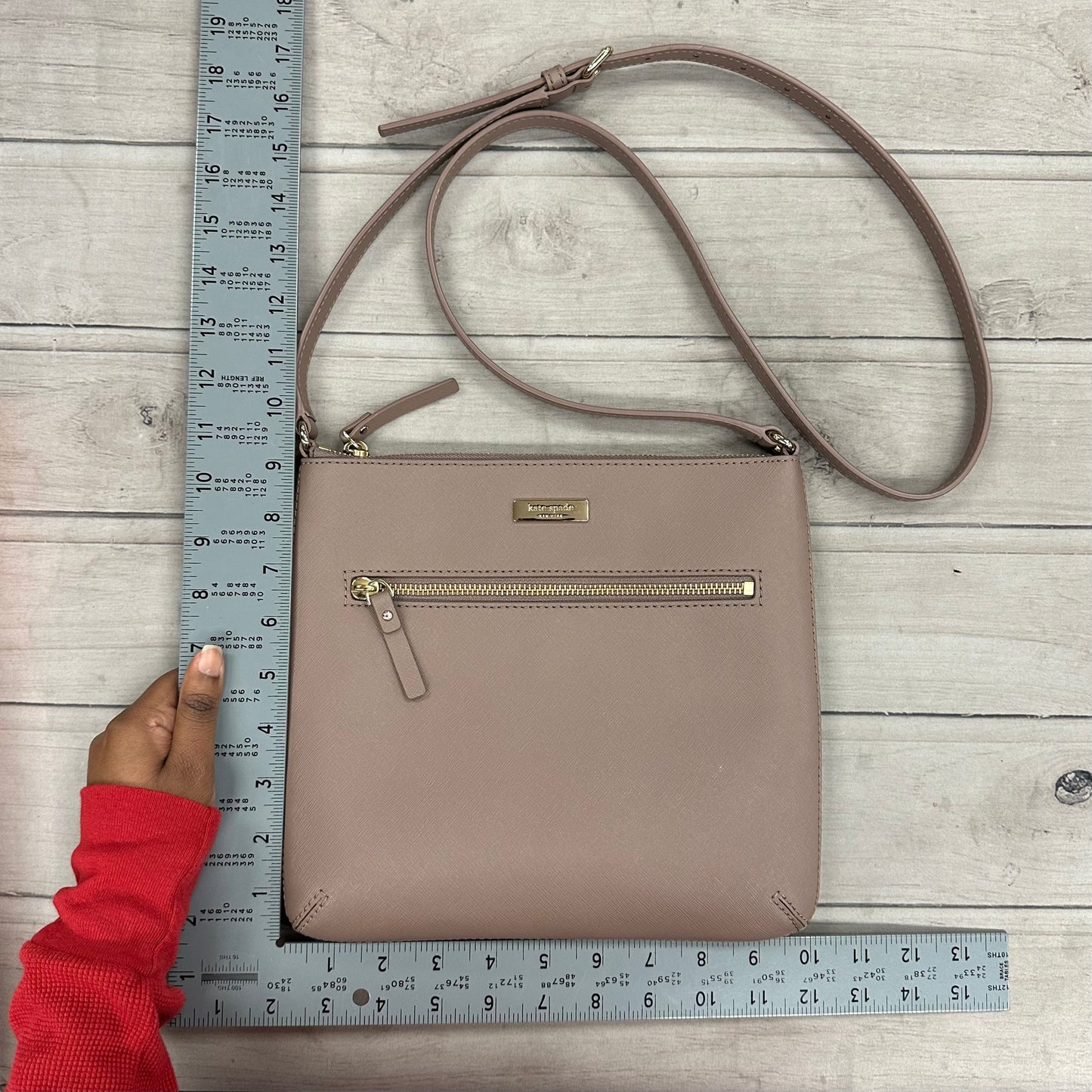 Crossbody Designer By Kate Spade, Size: Medium