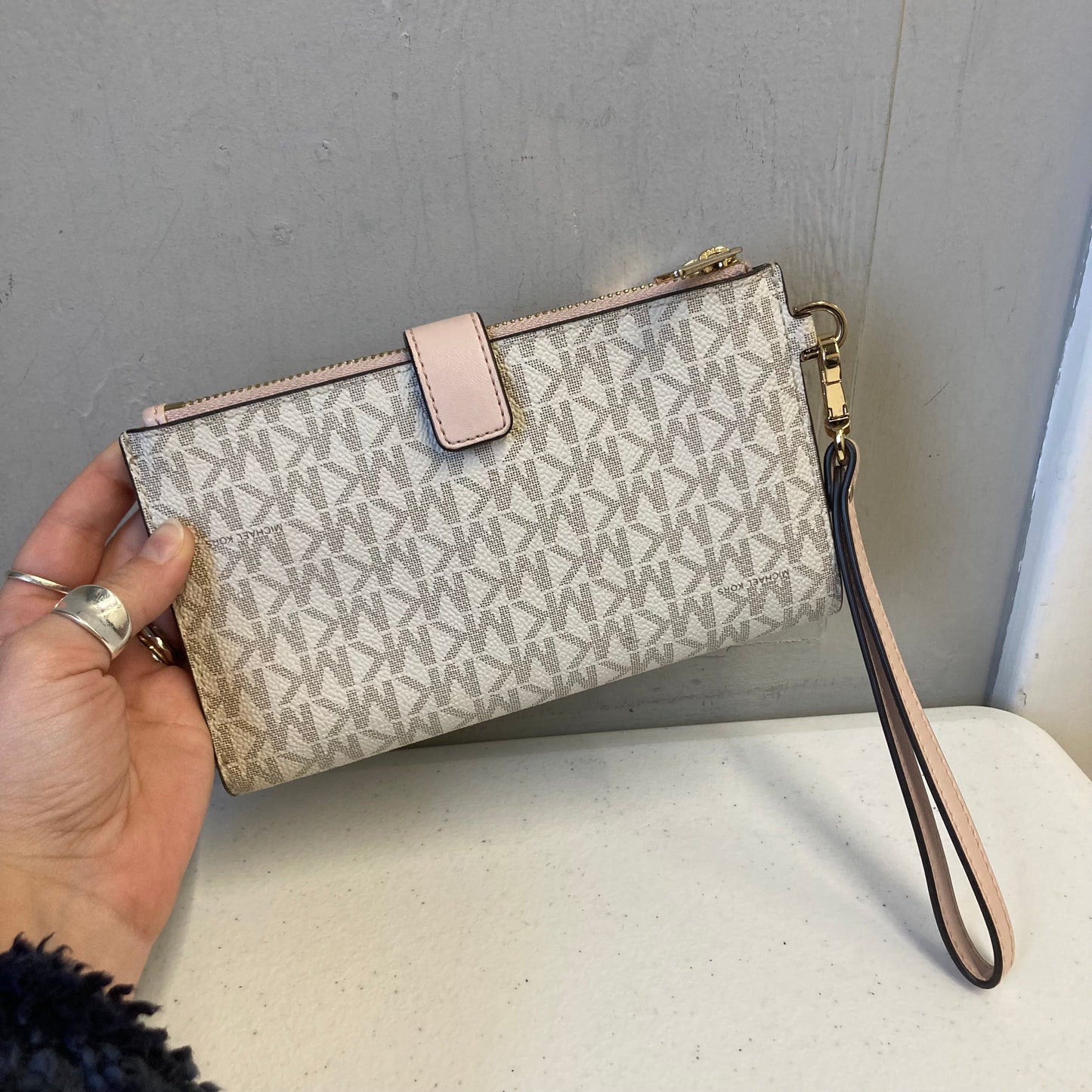 Wristlet Designer By Michael Kors In Tan, Size:Medium