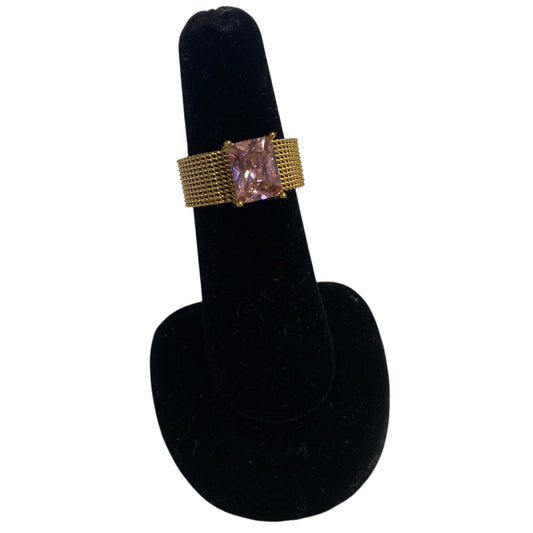 Ring Statement In Gold