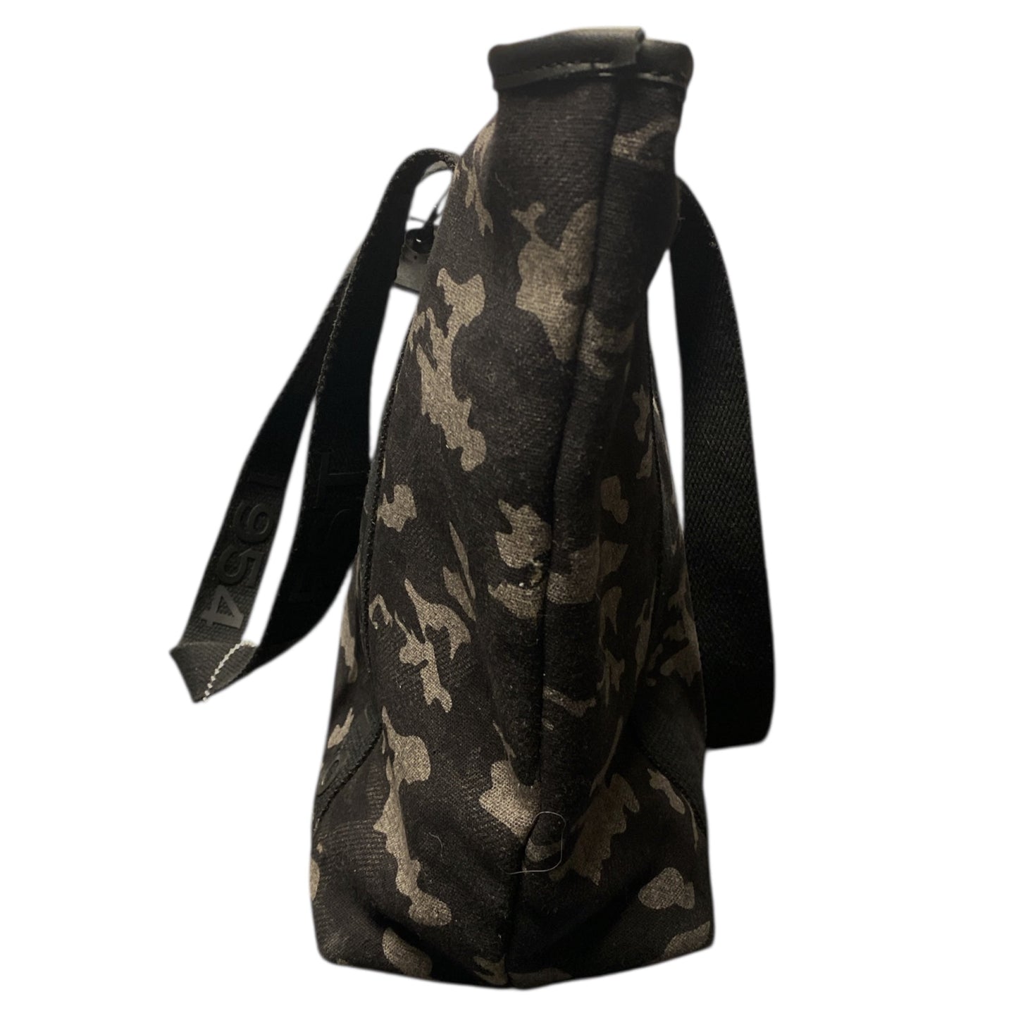 Tote By Clothes Mentor In Camouflage Print, Size:Medium