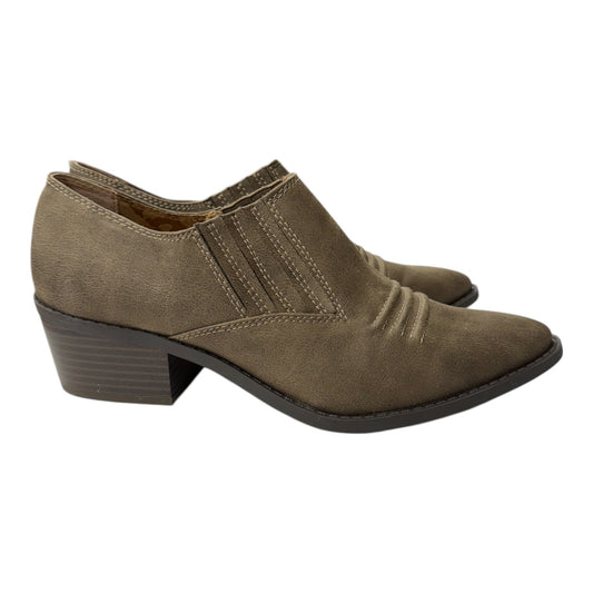 Boots Ankle Flats By White Mountain In Beige, Size:8