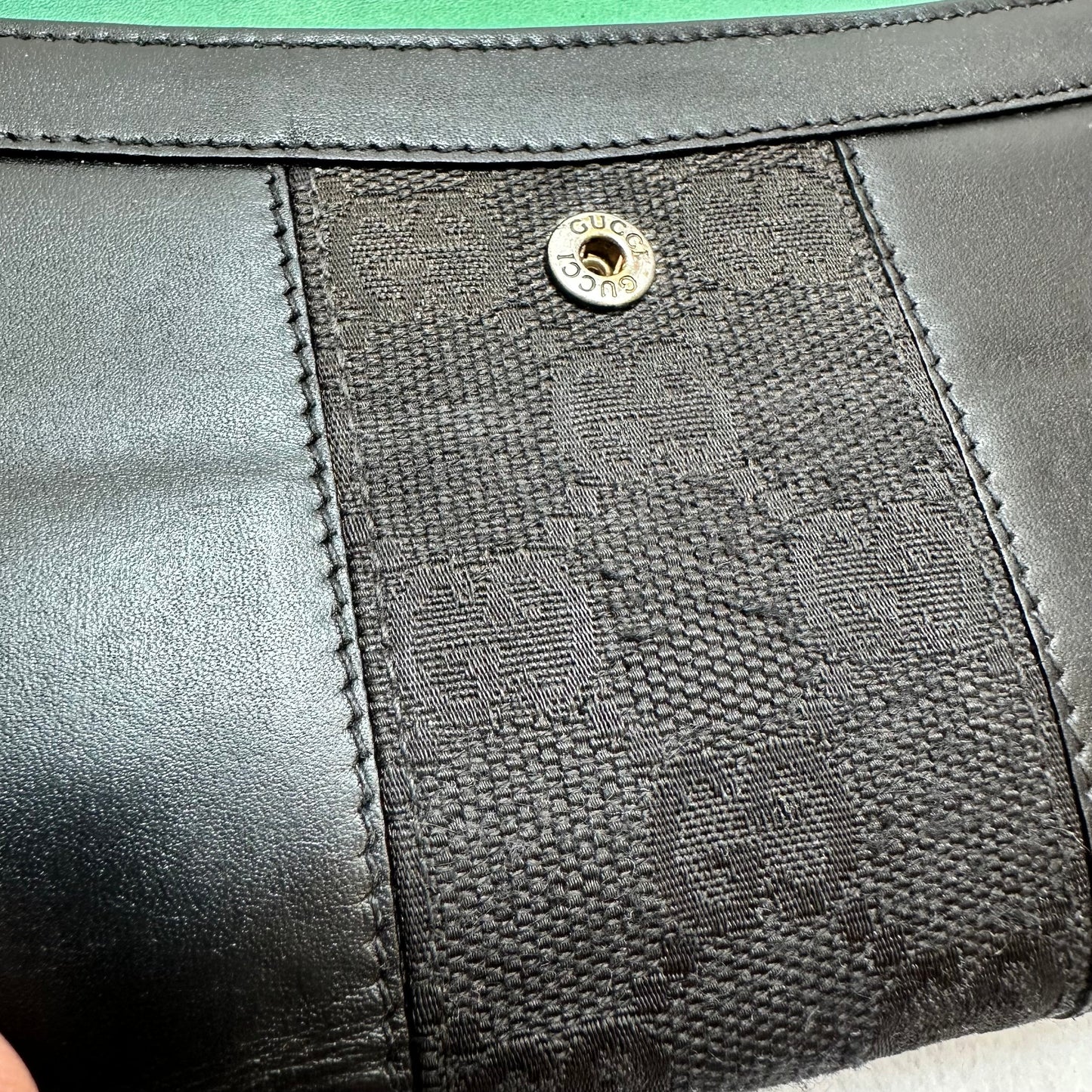 Wallet Luxury Designer By Gucci, Size: Medium