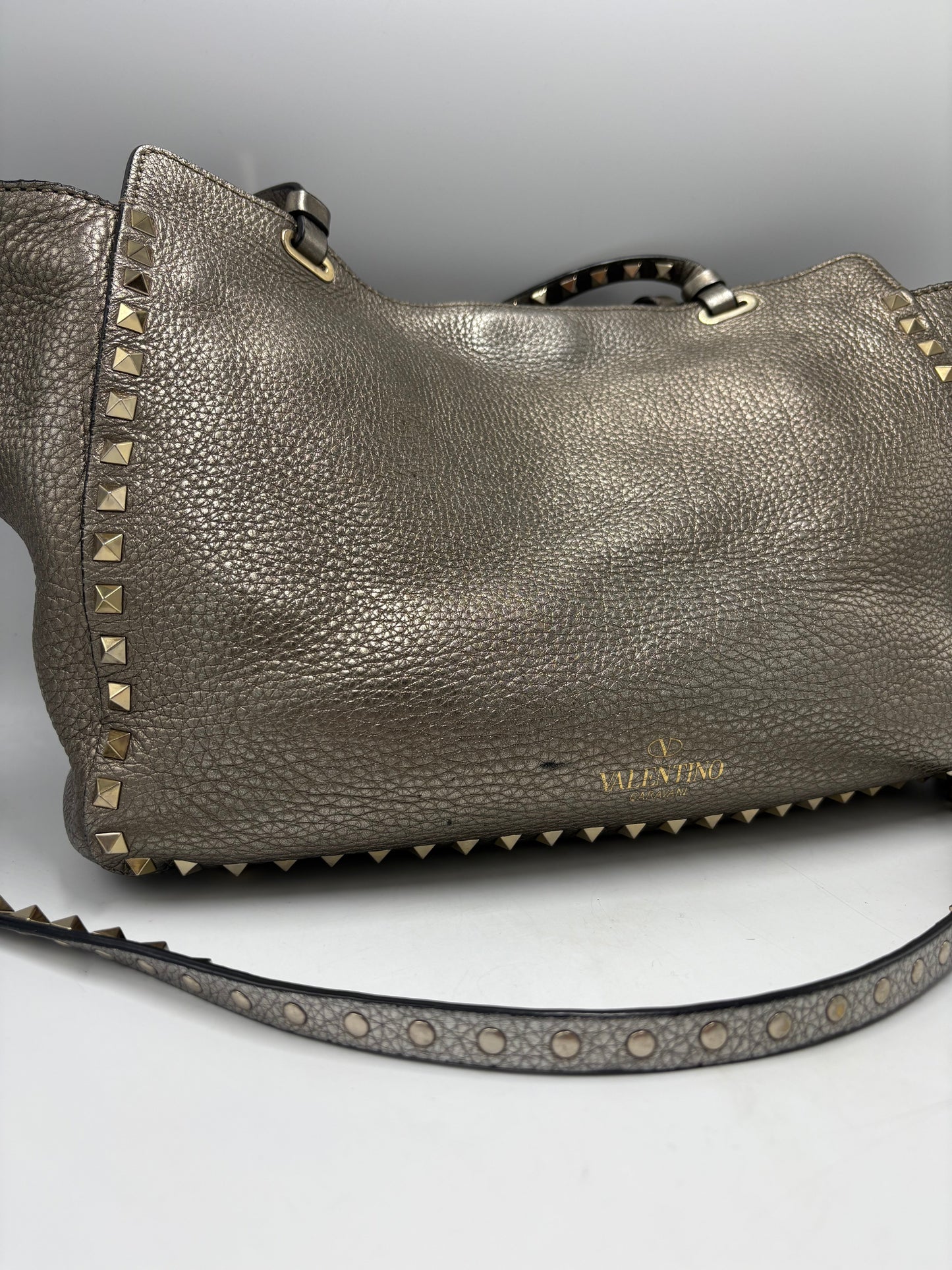 Valentino-Garavani Rockstud Medium Luxury Tote / Handbag