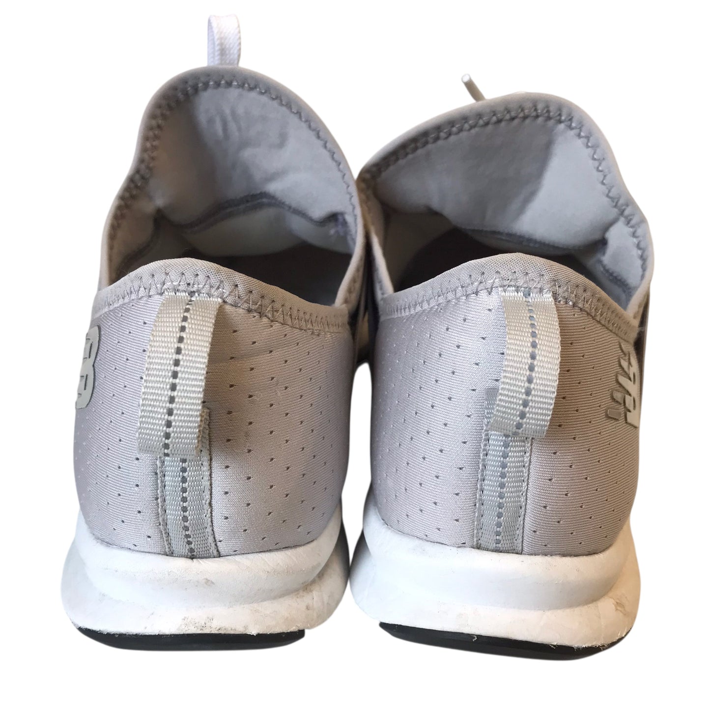 Shoes Athletic By New Balance In Grey & White, Size:9