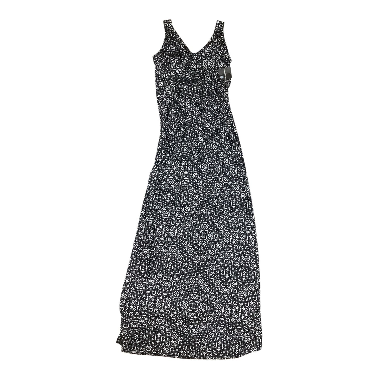 Dress Casual Maxi By Eddie Bauer In Grey & White, Size:M