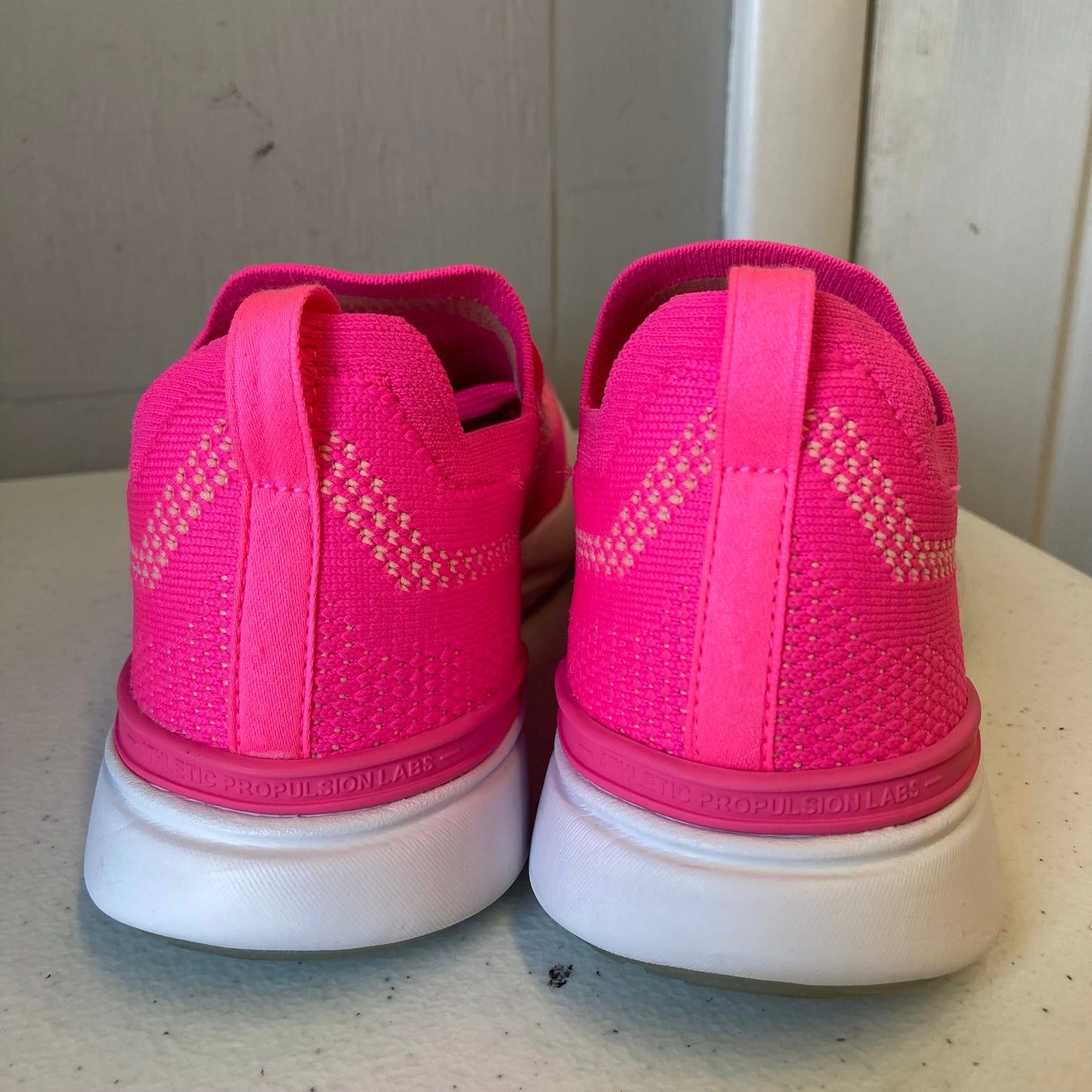 Shoes Designer By Apl In Pink, Size:7