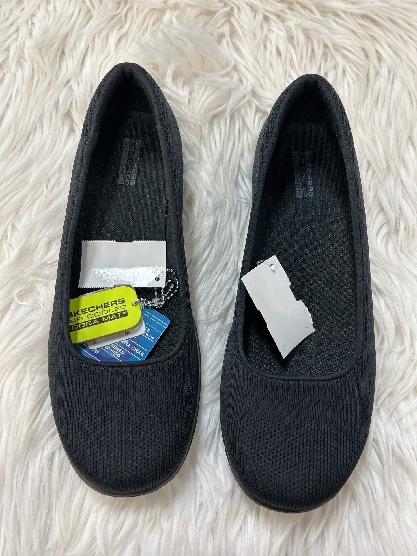 Shoes Flats By Skechers In Black, Size:10