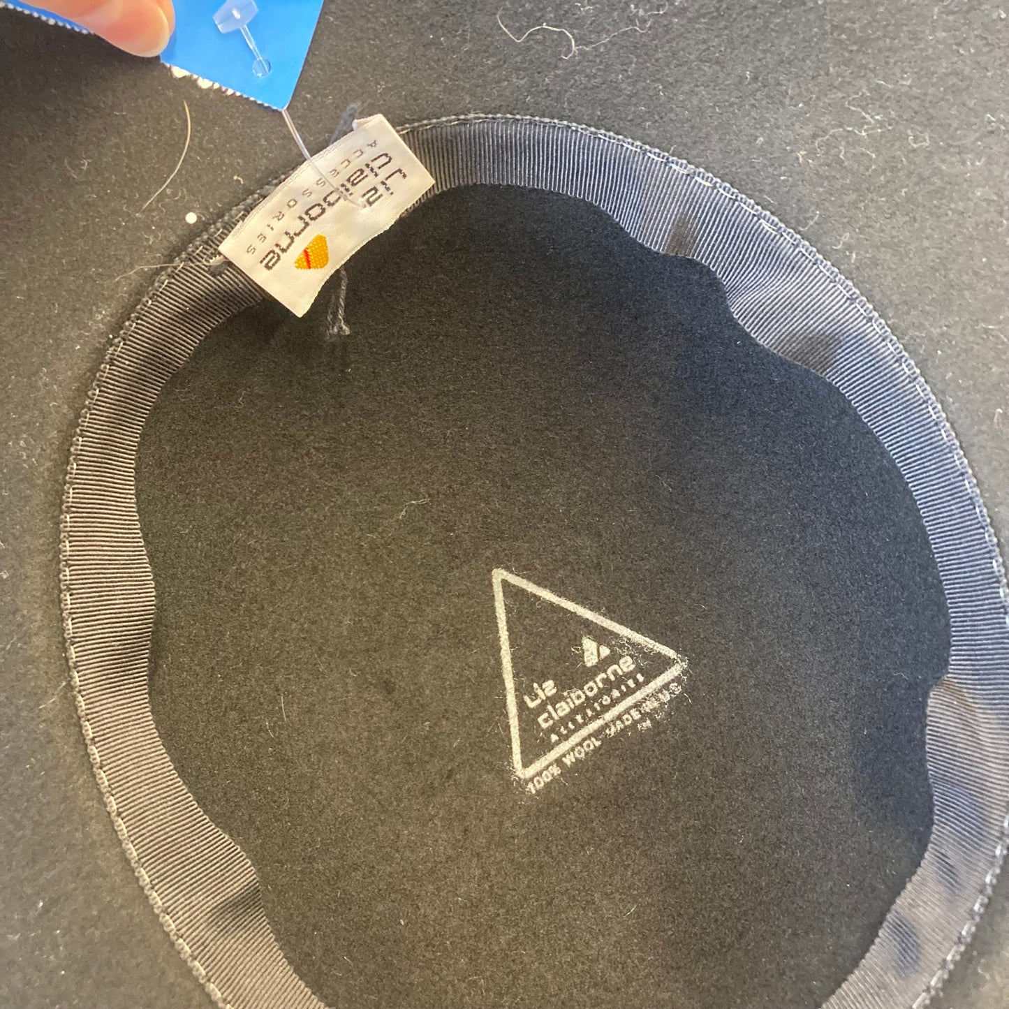 Hat Other By Liz Claiborne In Black