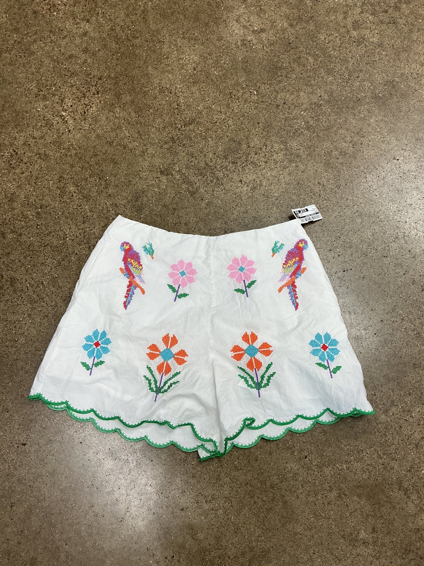 Shorts By Clothes Mentor In White, Size:S