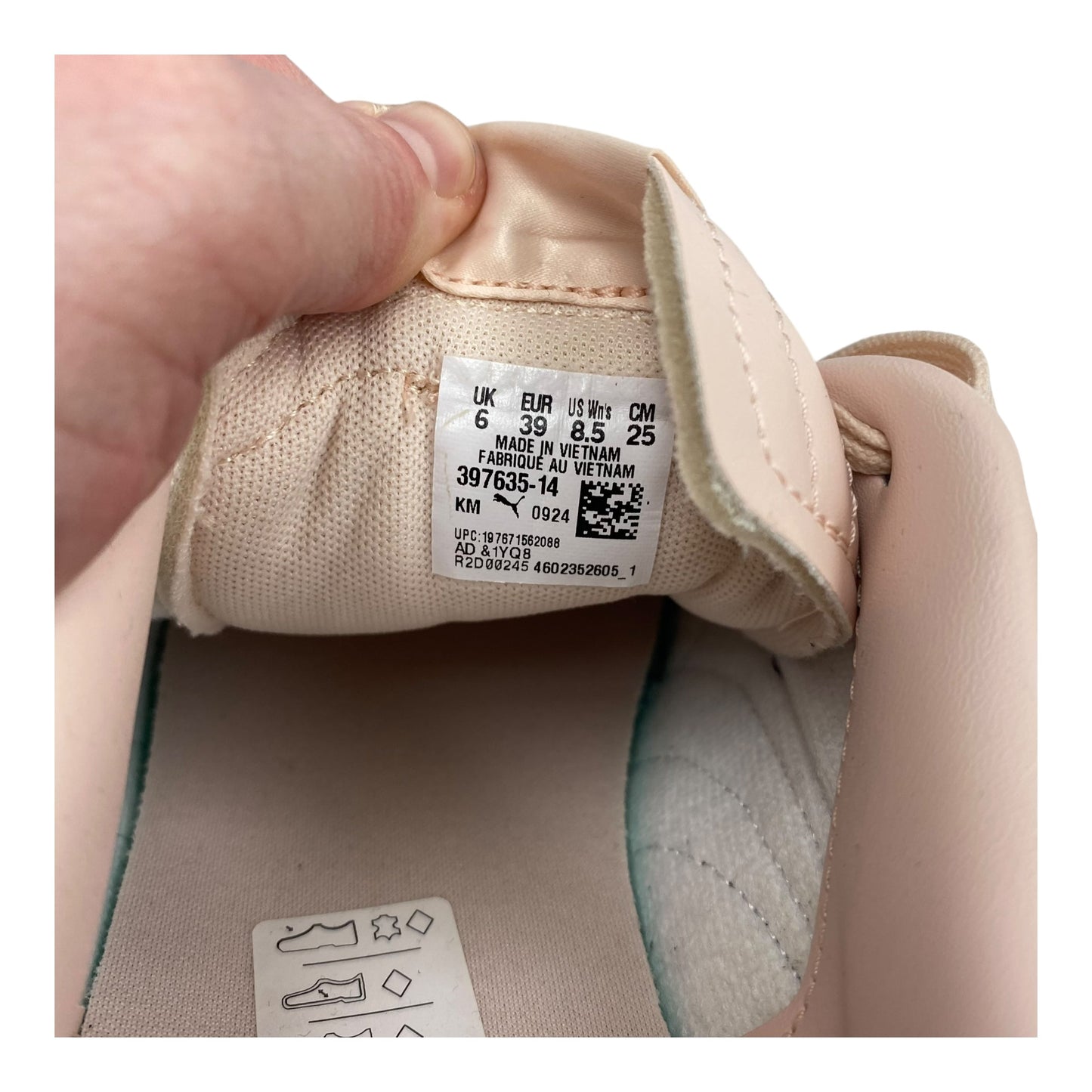 Shoes Sneakers By Puma In Pink, Size:8.5