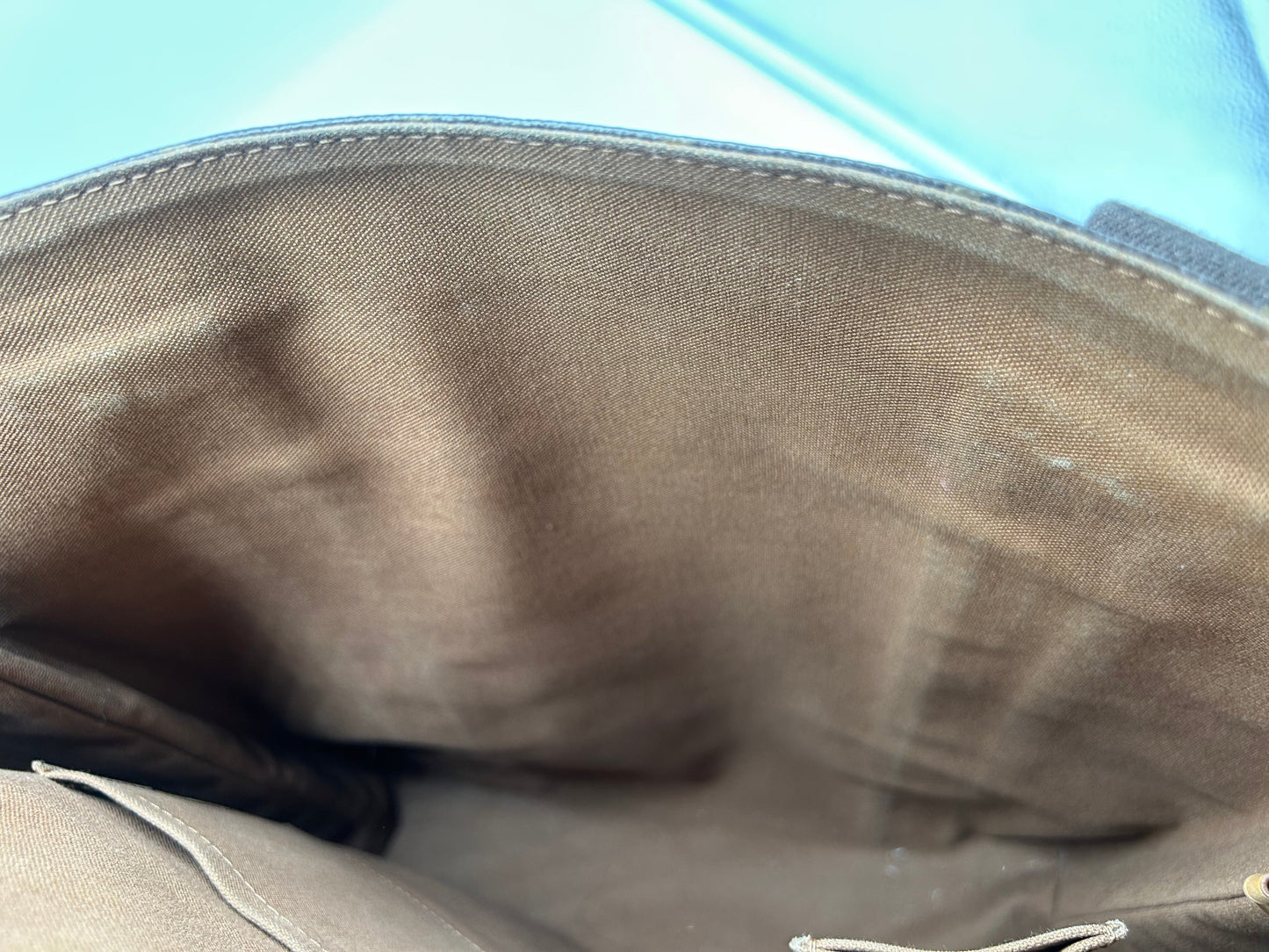 Handbag Luxury Designer By Louis Vuitton, Size: Large